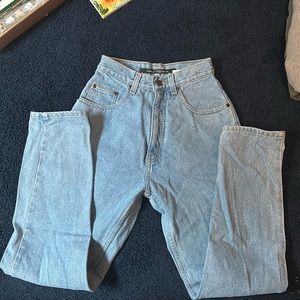 American Outpost jeans. Size 4 light washed. Don’t fit me how I want.